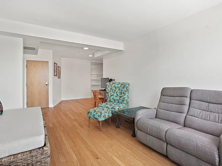 1801 Calvert St NW #504 — Photo 7