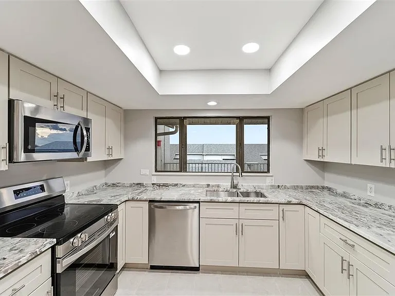 845 Ladyfish Ave #B304 — Photo 15