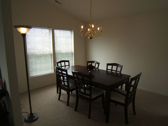 5th image of 158 W Buckingham Dr #158