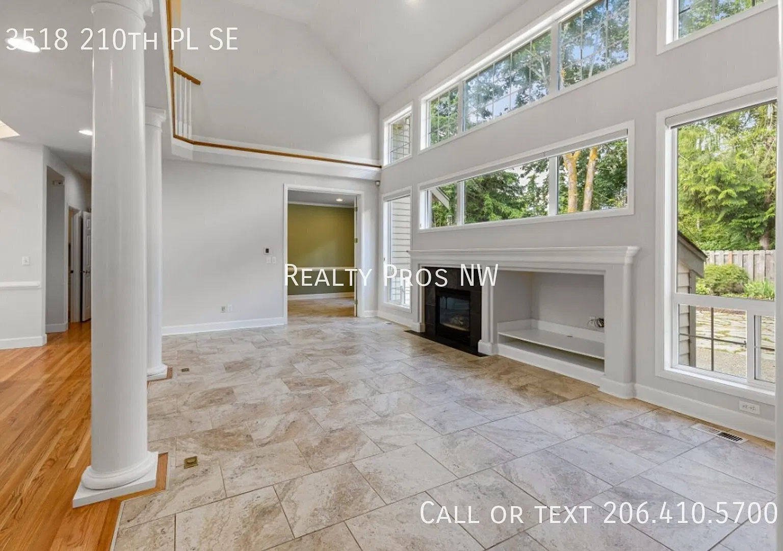 Luxury Windsor Park Home - Main-Floor Primary Suite — Photo 3