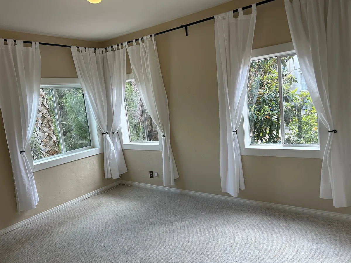 Building Photo - 33857 Violet Lantern St