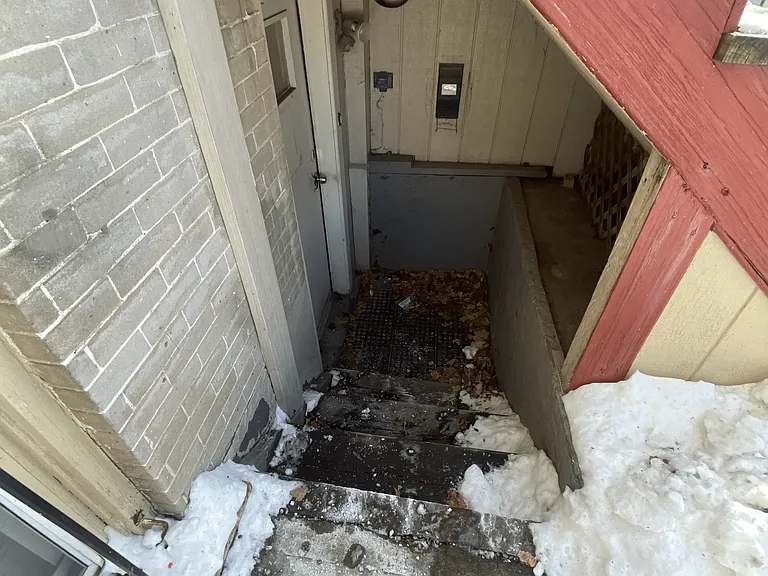 713 State St #BASEMENT — Photo 7