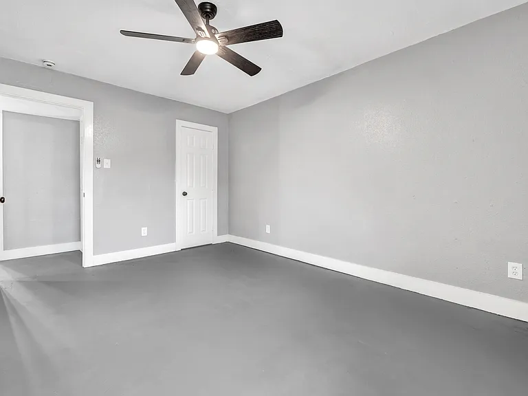 Dabney Apartments — Photo 22