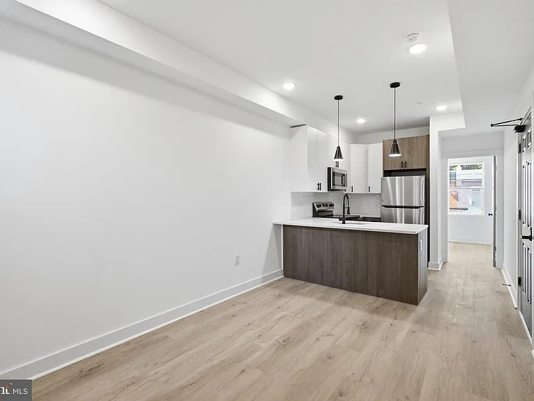 4312 Pennsgrove St #2 — Photo 8