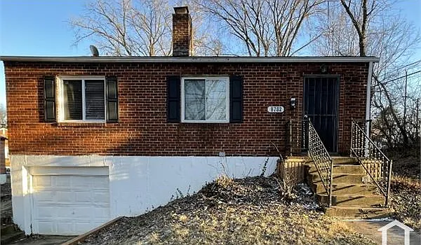 2 bed, 825 sqft, $1,100 — Photo 1