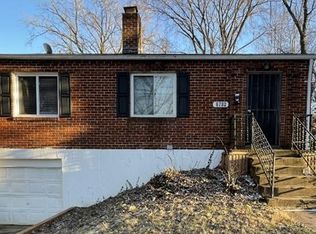 8782 Wescott Ave, Saint Louis, MO 63136