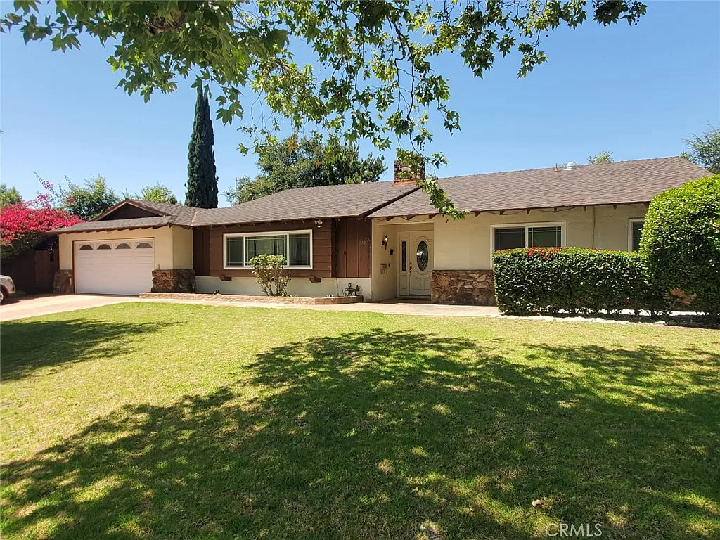 4 bed, 2280 sqft, $5,000 — Photo 1