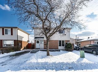 25 Hun Cres, Toronto, ON M9V 4G3
