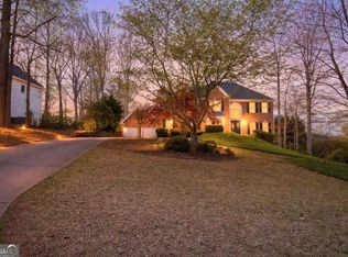 6450 Oak Valley Dr, Cumming, GA 30040