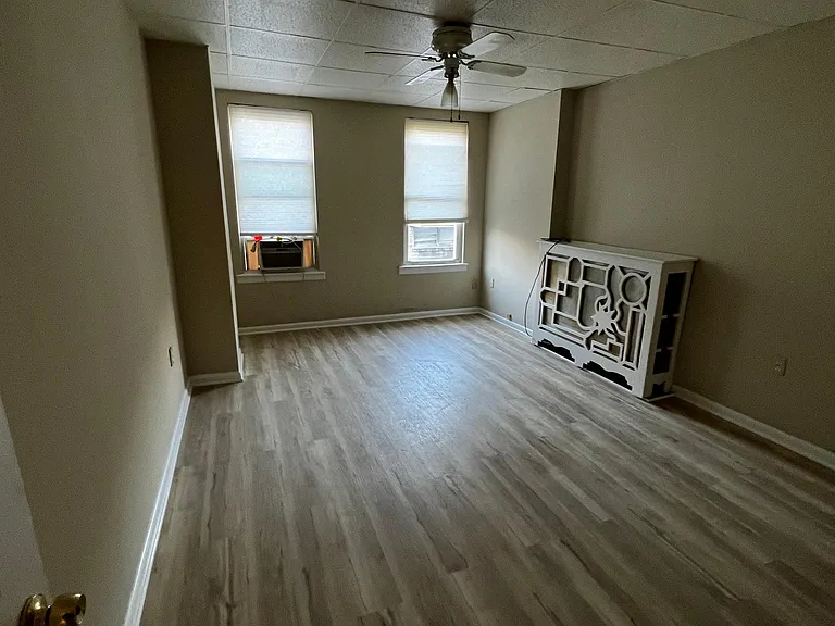 2136 S Broad St #2R — Photo 6