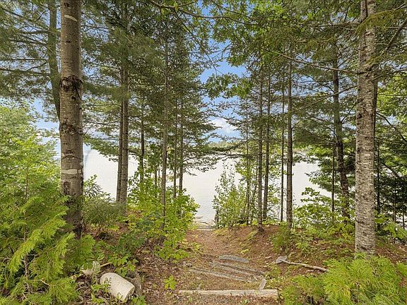 5th image of 54 Landing Road S