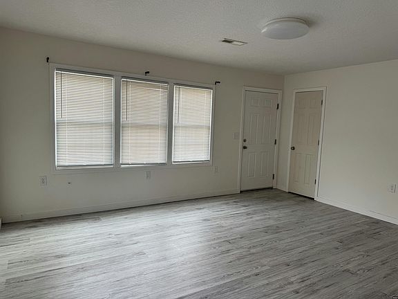 2nd image of 1129 S 4th St