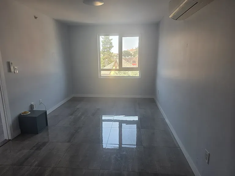 40-06 68th St #4B — Photo 2
