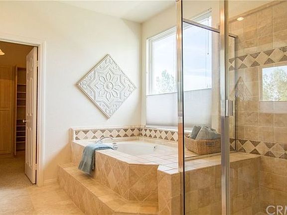 4th image of 33034 Anasazi Dr