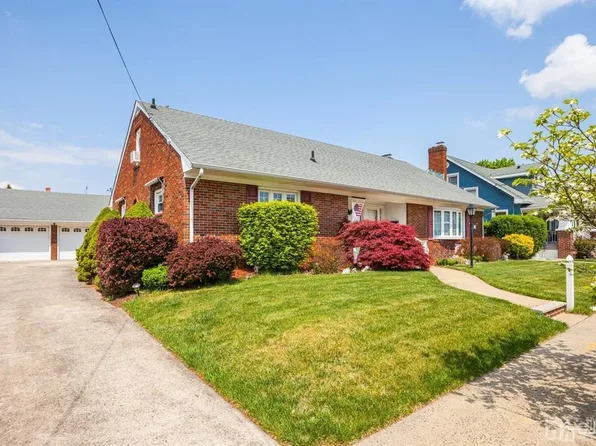 4 Lexington Ave, South River, NJ 08882