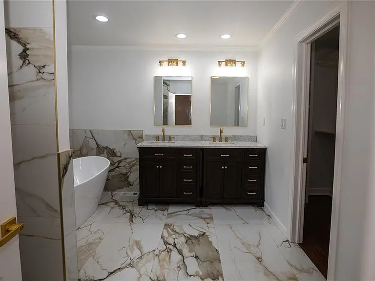 1311 Roxboro Dr — Photo 23