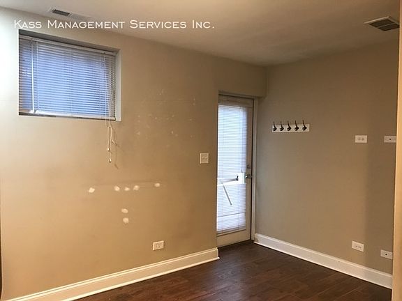 4th image of 647 W Deming Pl APT Gr