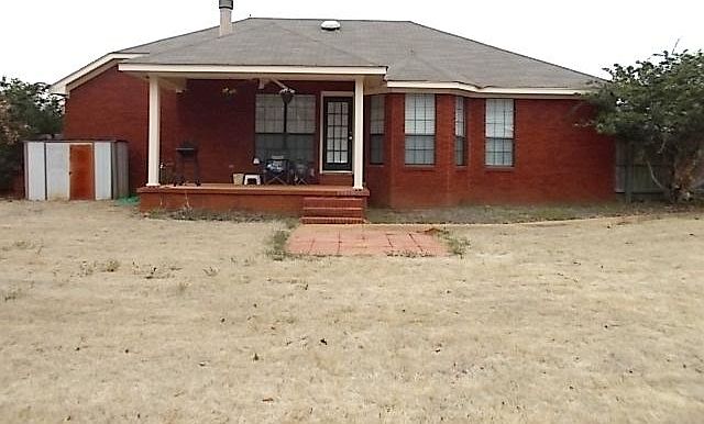 2nd image of 104 Post Oak Pl