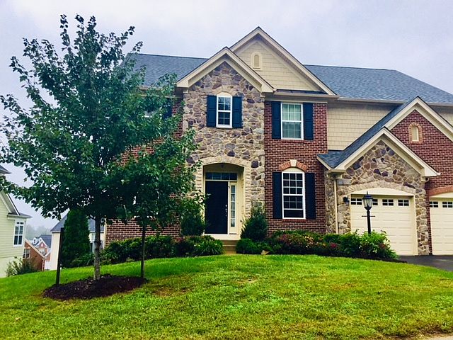 1st image of 5 Darden Ct