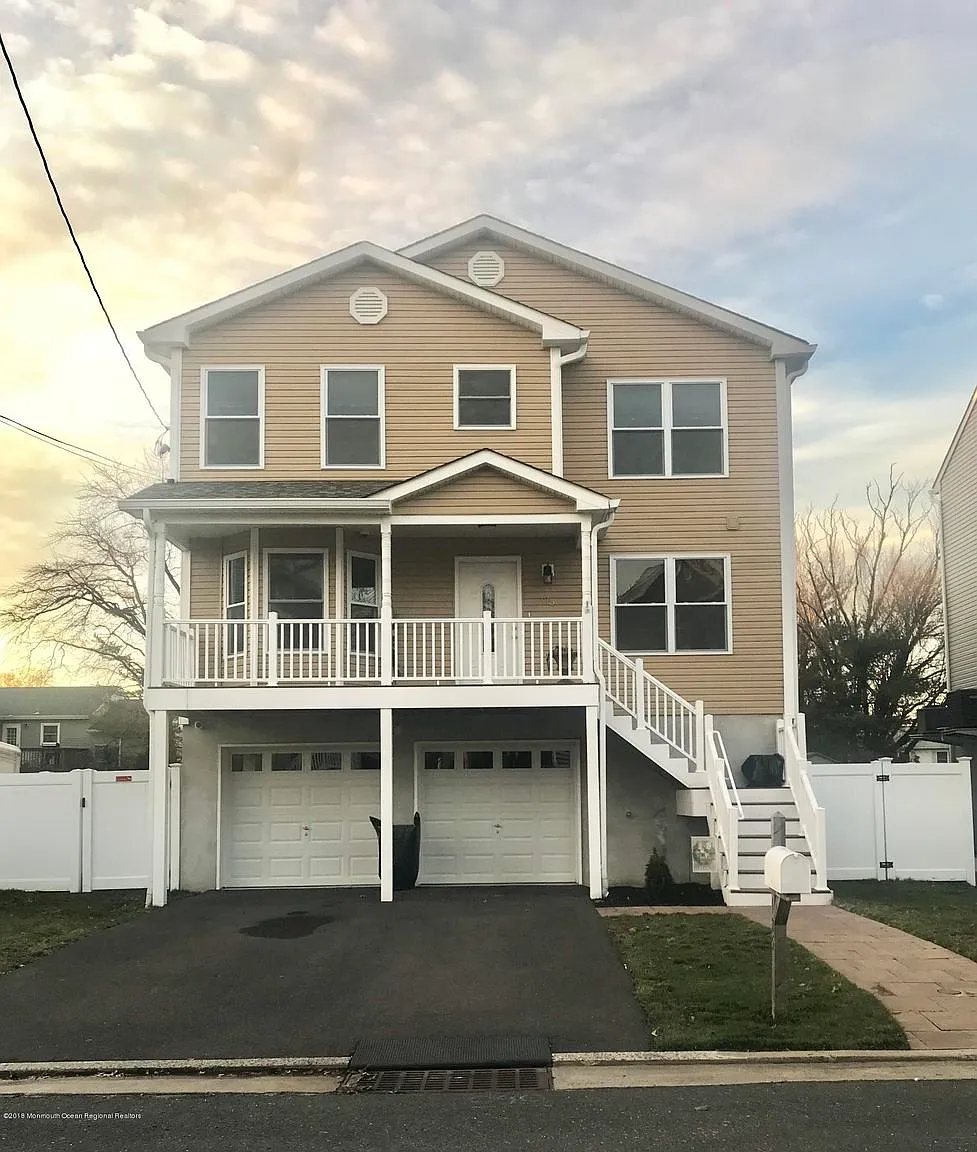 125 Herbert St photo 1