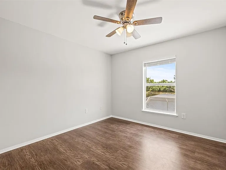 6322 Gondola Dr — Photo 13