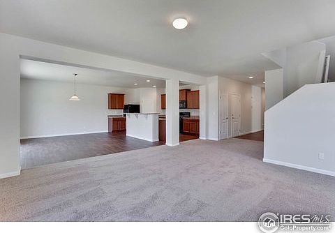 3rd image of 11247 Carbondale St