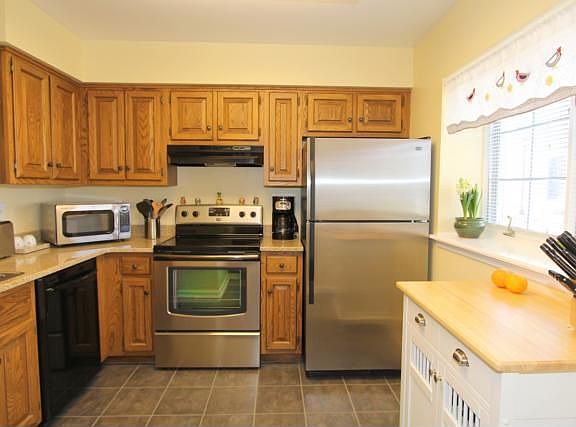 3rd image of 1004 Nutmeg Dr #1004