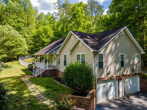 379 Ivey Rd, Whiteside, TN 37396