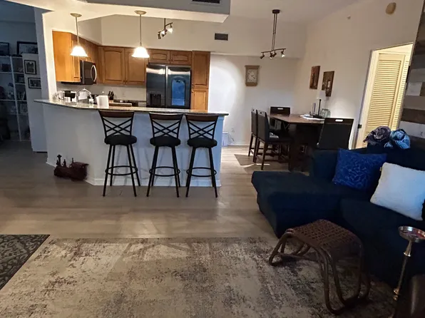 300 Gardens Edge Dr, Venice, FL