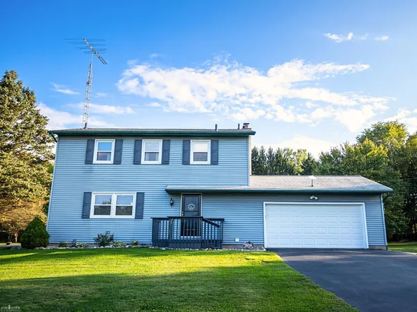 4240 E Round Lake Rd, Laingsburg, MI 48848