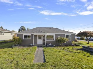 1421 SE 4th Ave, Oak Harbor, WA