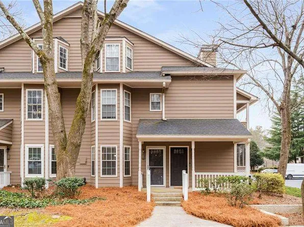 2116 N Forest Trl, Dunwoody, GA 30338