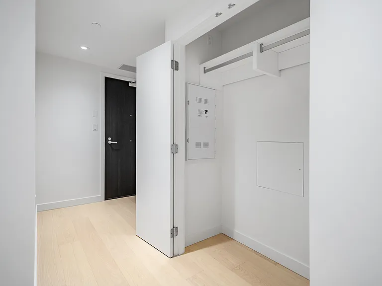 785 Harbour Ave #402 — Photo 13