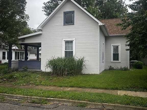 2nd image of 2500 S Vine St
