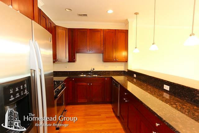 1st image of 1726 W Belmont Ave #4