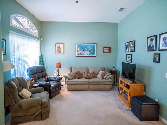 2nd image of 83 Pine Circle Dr