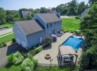 28 Renshaw Dr, East Haven, CT 06512