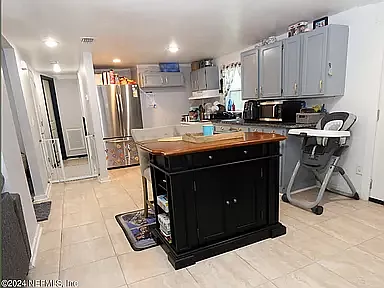 8146 Harding Ave — Photo 8