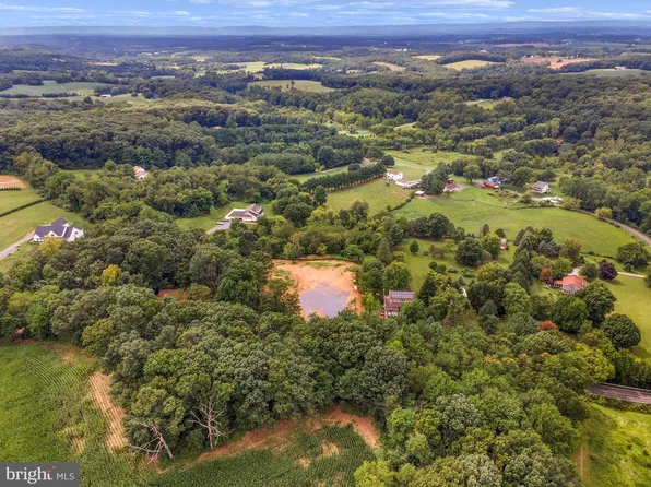 4604 Old Hanover Rd, Westminster, MD 21158