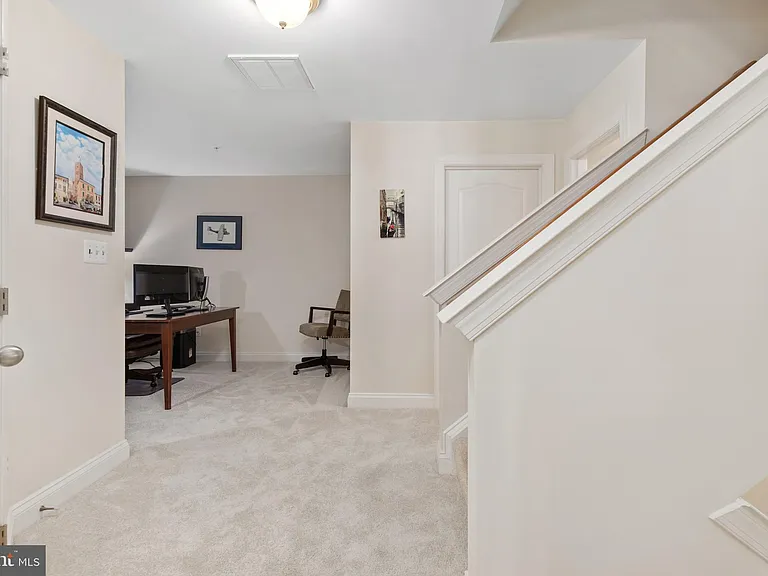 5114 Oneill Ln — Photo 26