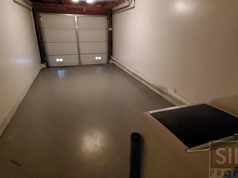 1140 Sumner Pl #B — Photo 10