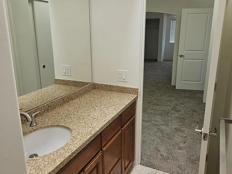 4113 N 22nd St #19A — Photo 46