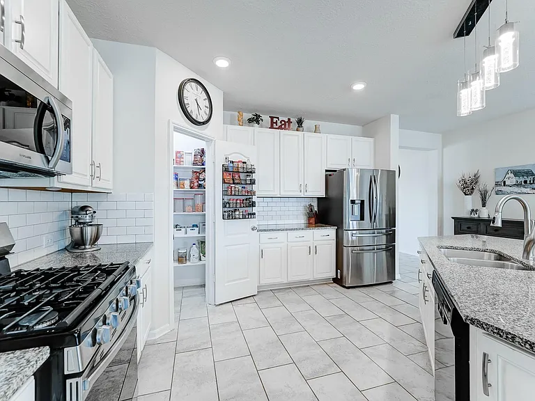 1502 Wheatley Hill Ln — Photo 7