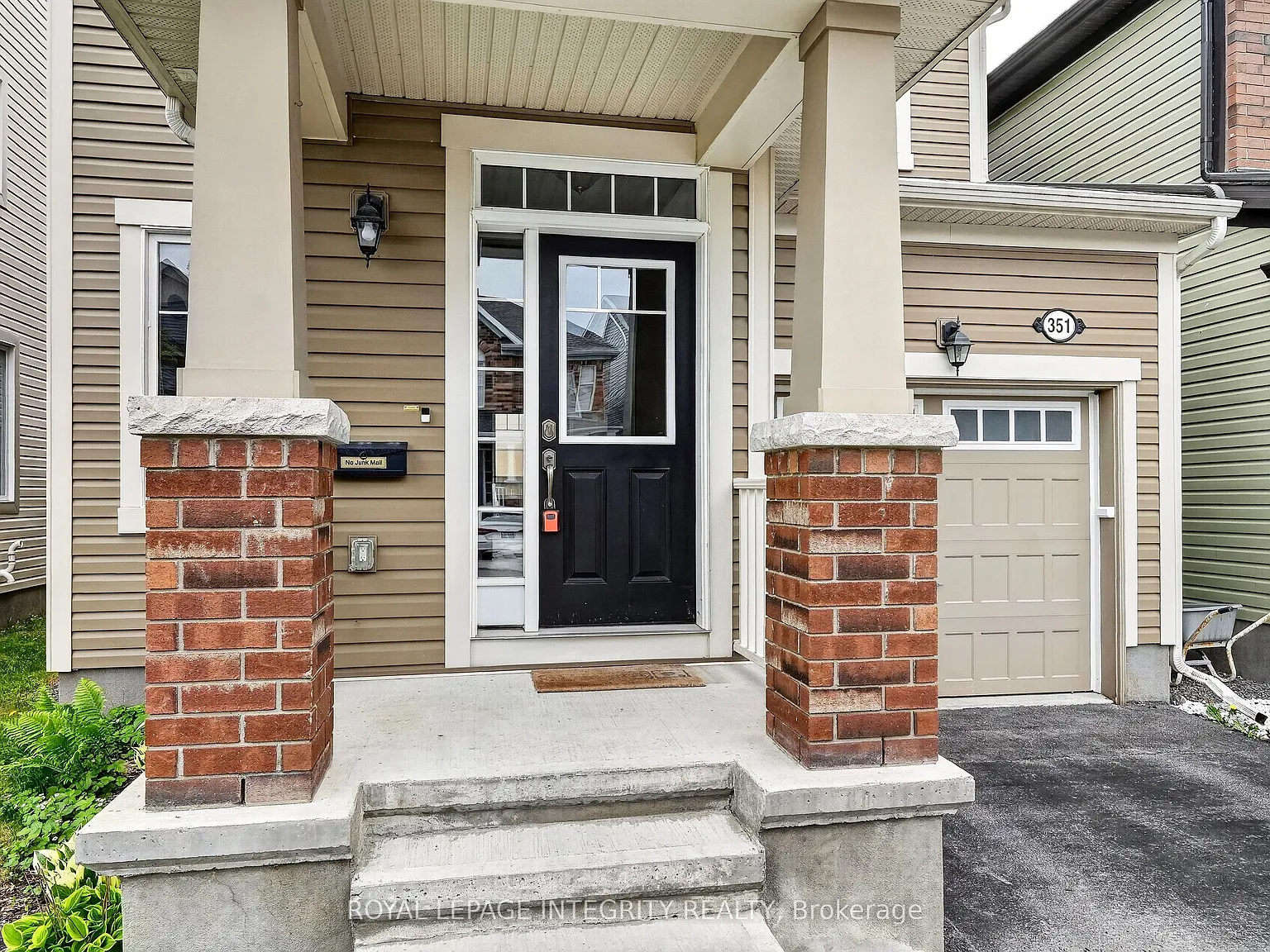 3 bed, $2,790 — Photo 2