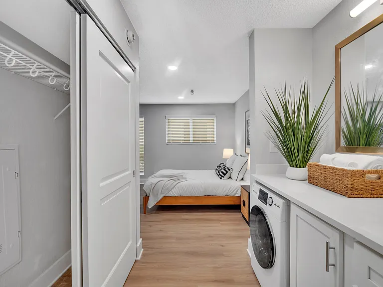 TRELLIS DURHAM RTP Apartments — Photo 9