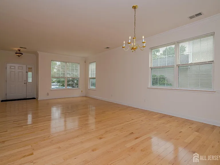 71 Manley Rd — Photo 7