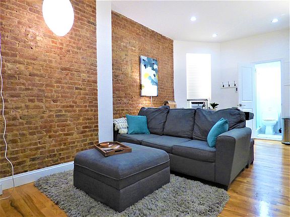 4th image of 1742 1st Ave APT 3D