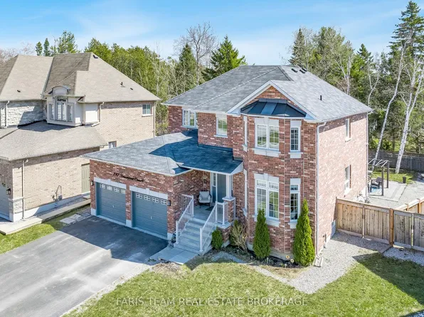 787 Freemont Ct, Innisfil, ON L9S 0K4