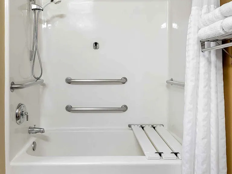Studio Suite - 1 Queen Bed