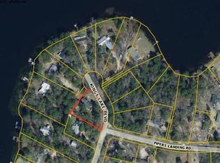 1073 Kings Lake Blvd, Defuniak Springs, FL 32433